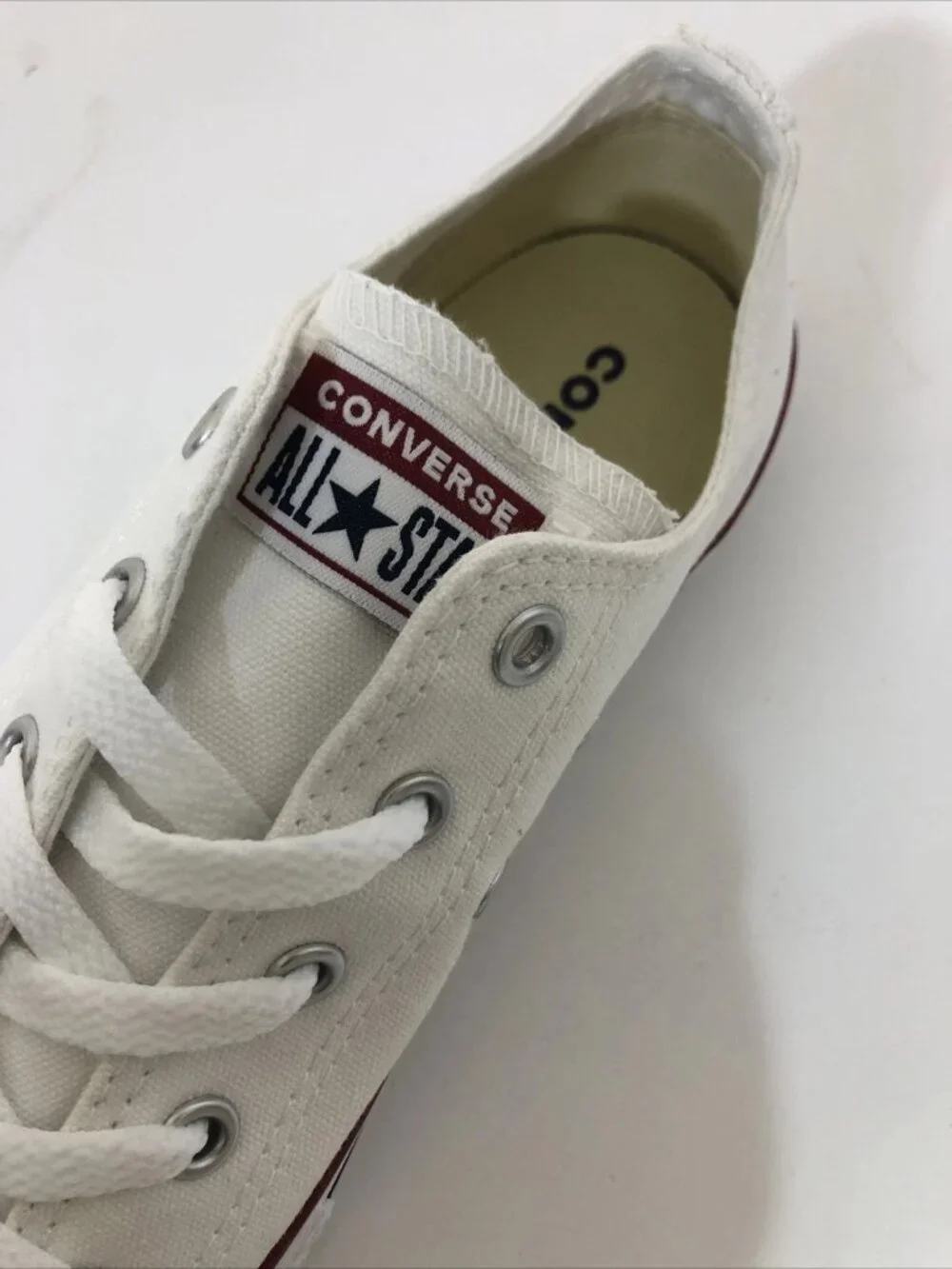 Converse ctas white